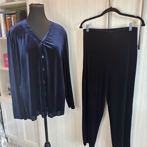 Cleo Vintage Navy‎ Velvet Loungewear 2 Piece Ensemble Petite Size S